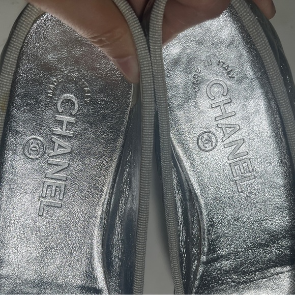 CHANEL Metallic Silver Flats - Picture 9 of 12